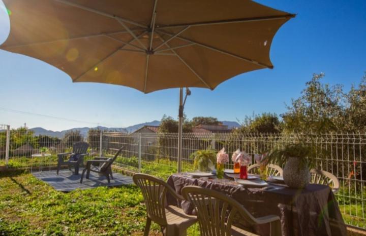 Logement calme et agréable à proximité d'Ajaccio Canale Cabanes Extérieur photo